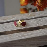 Clou d oreille bordeau