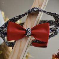 Rouge fleuri noir